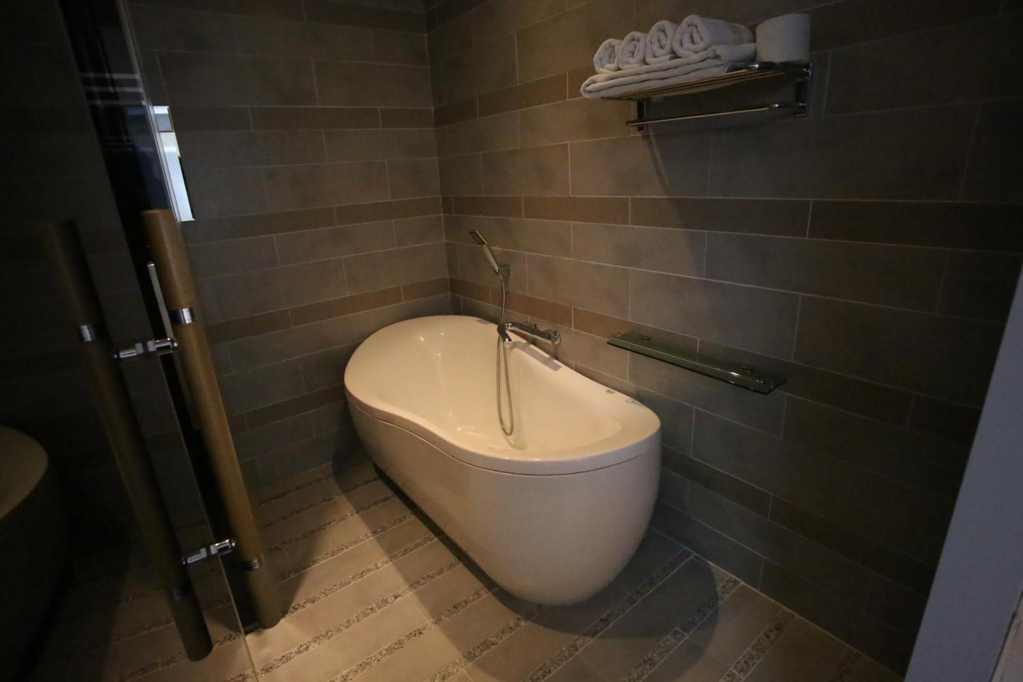 Opera 21 Hotel Jeonju Zewnętrze zdjęcie