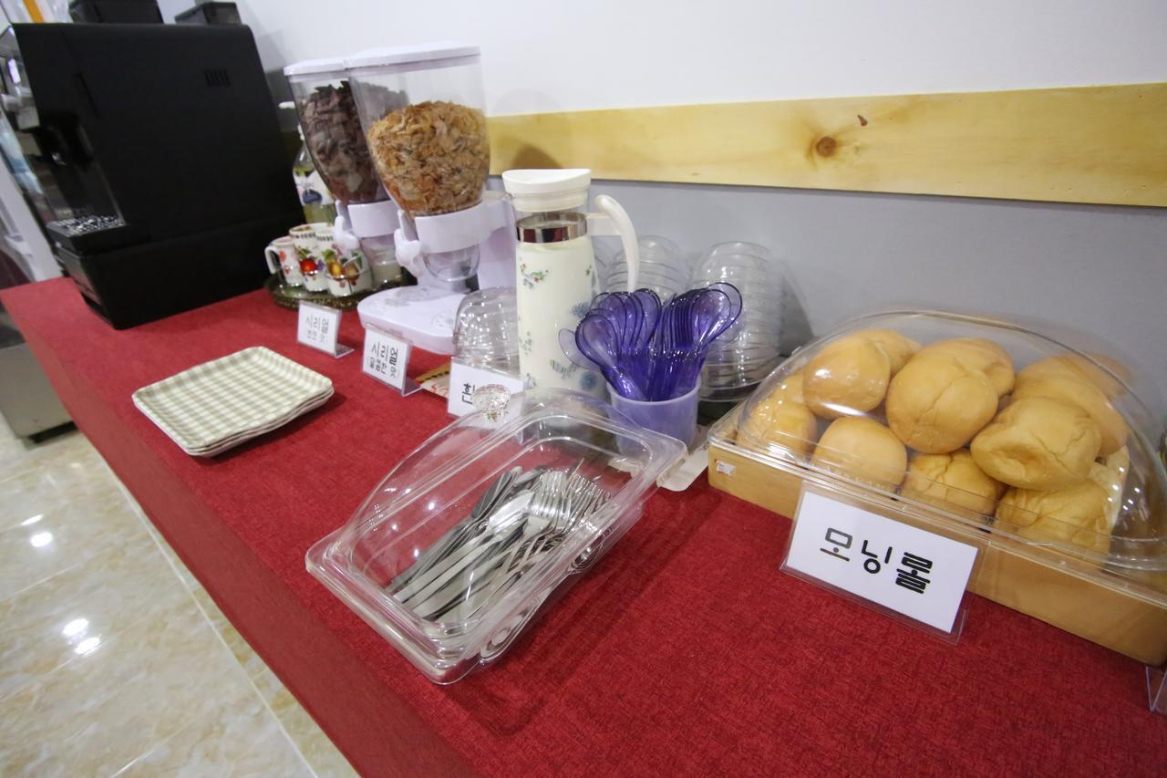 Opera 21 Hotel Jeonju Zewnętrze zdjęcie