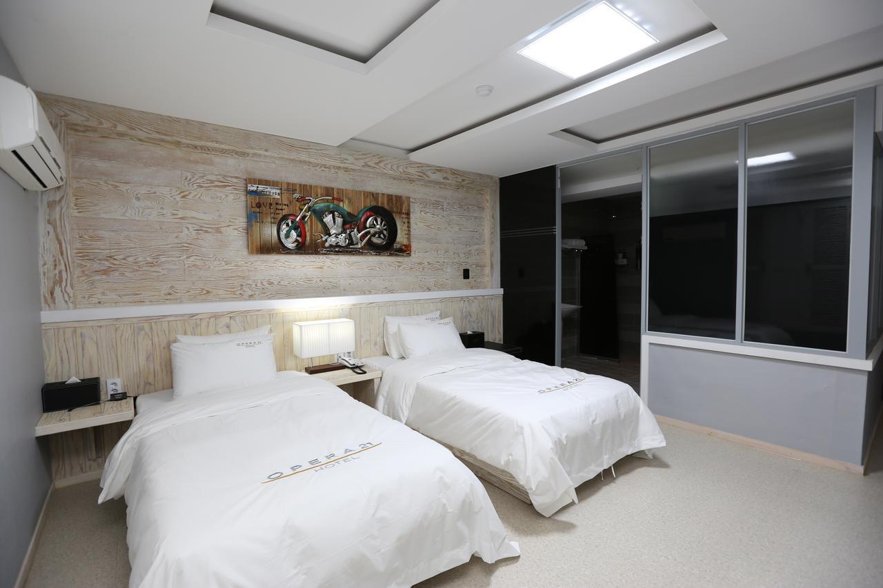 Opera 21 Hotel Jeonju Zewnętrze zdjęcie