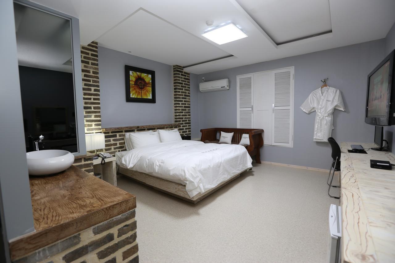 Opera 21 Hotel Jeonju Zewnętrze zdjęcie